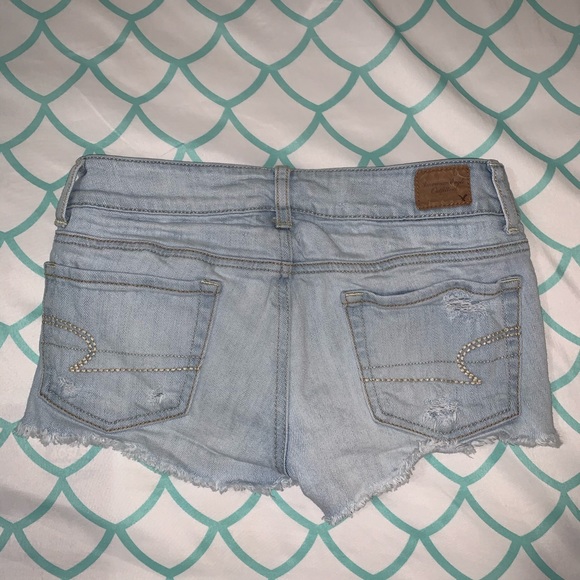 Light Wash Ripped Shorts - Picture 3 of 3